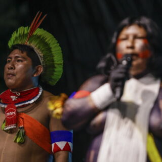 Βραζιλία: Αυτόχθονες διαδηλωτές μπλοκάρουν την είσοδο της COP30