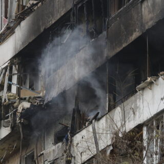 Ουκρανία: Ρωσικά πλήγματα στη Ζαπορίζια, εν μέσω διπλωματικού πυρετού για τον τερματισμό του πολέμου