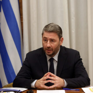 Ν. Ανδρουλάκης: «Ο Ξυλούρης είναι ο κουμπάρος του Μητσοτάκη»