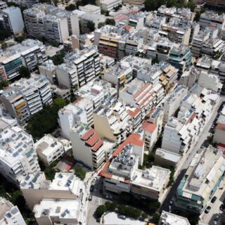 ΕΝΦΙΑ: Επιστρέφει φόρους ακινήτων από το 2014 η ΑΑΔΕ