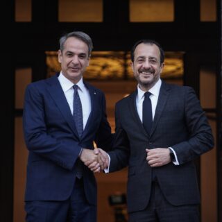 Συνάντηση Μητσοτάκη-Χριστοδουλίδη: «Σημαντικό να συντονίζουμε το κυβερνητικό μας έργο»