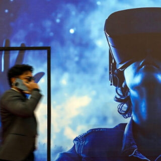 Τρεις στους δέκα Έλληνες μιλούν πιο άνετα για τα οικονομικά τους με AI παρά με άνθρωπο