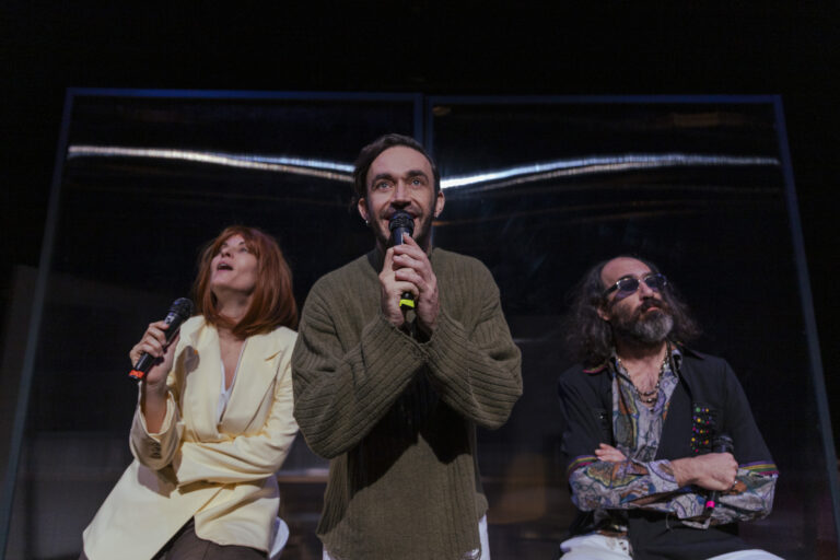 Συναρπαστική Εξέγερση