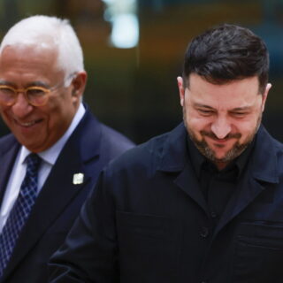 Οι 27 ηγέτες της ΕΕ εξετάζουν τη χρησιμοποίηση παγωμένων ρωσικών περιουσιακών στοιχείων