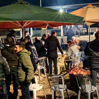 Χριστούγεννα στα μπλόκα για τους αγρότες και κτηνοτρόφους