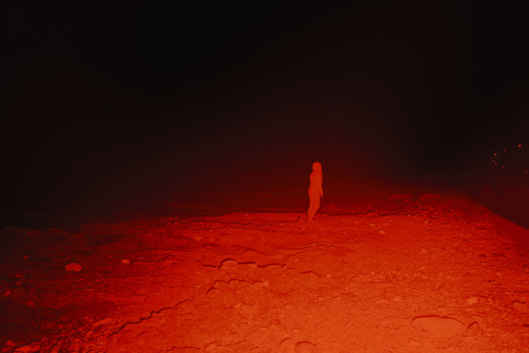 ΑΝΘΟΤΑΞΙΕΣ: 35 σύγχρονες ελληνίδες φωτογράφοι σε μία έκδοση