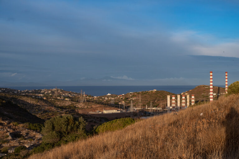 Η Ελισάβετ Μαρία Καρακλή και το φωτογραφικό της ταξίδι στο Λαύριο