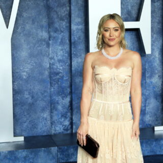 Η μεγάλη επιστροφή της Χίλαρι Νταφ στη σκηνή