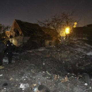 Ουκρανία: Χιλιάδες πολυκατοικίες χωρίς θέρμανση στο Κίεβο έπειτα από νέα ρωσική επίθεση