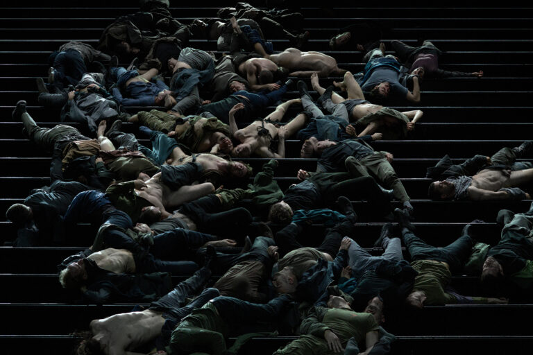 Πρώτες εντυπωσιακές φωτογραφίες από τις πρόβες του «Ρέκβιεμ για το τέλος του έρωτα»