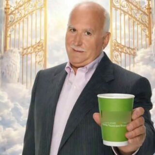 Διαφήμιση εμφανίζει τον Γιώργο Παπαδάκη να «σερβίρει» καφέ από τον... παράδεισο