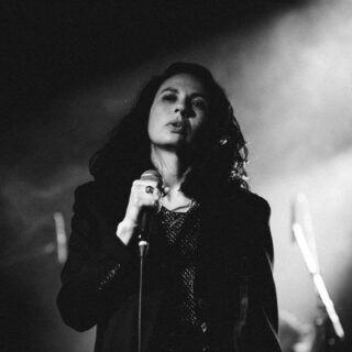 Η Michelle Gurevich στο Κηποθέατρο Παπάγου τον Ιούνιο