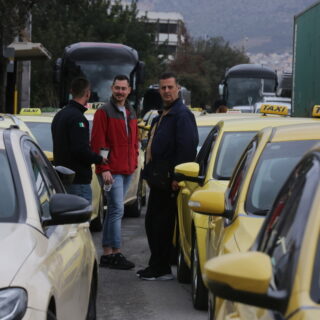 Απεργούν τα ταξί σε όλη την Ελλάδα