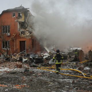 Νύχτα αιματηρών επιθέσεων σε Ρωσία και Ουκρανία