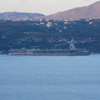 Έφτασε στη Σούδα το αμερικανικό αεροπλανοφόρο Φορντ