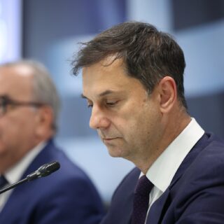 Η Ελλάδα στέλνει παρατηρητή στο «Συμβούλιο Ειρήνης» του Τραμπ