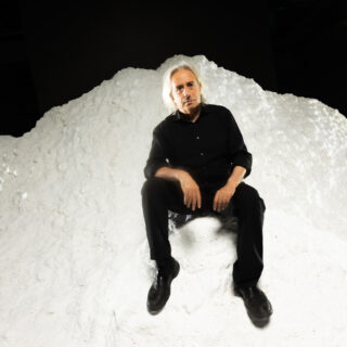 Ο Γιάννης Αγγελάκας επιστρέφει στη Στέγη με το «Μπλουζ του Μικρού Πρίγκιπα»