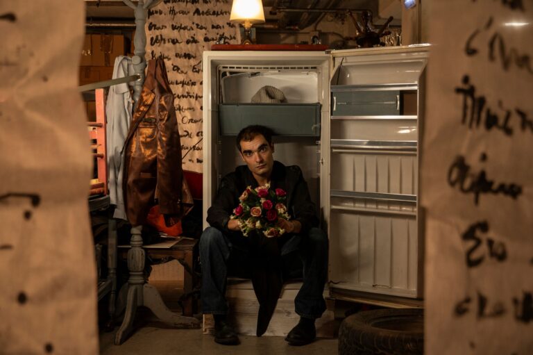 Την νύχτα που όλοι έβλεπαν Eurovision εγώ είδα το Smalltown Boy στο θέατρο