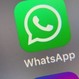 Η εφαρμογή WhatsApp κατήγγειλε απόπειρα των ρωσικών αρχών να «μπλοκάρουν εντελώς» τη λειτουργία της