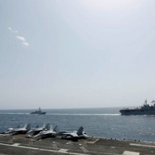 Δεύτερο αμερικανικό αεροπλανοφόρο θα αναπτυχθεί στον Κόλπο, σύμφωνα με αμερικανικά μέσα ενημέρωσης