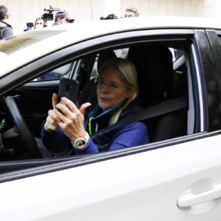 Χρυσή Αυγή: Στη φυλακή από σήμερα η Ελένη Ζαρούλια