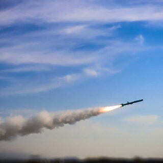 Το Ιράν εκτόξευσε βαλλιστικούς πυραύλους εναντίον αμερικανοβρετανικής βάσης στον Ινδικό Ωκεανό