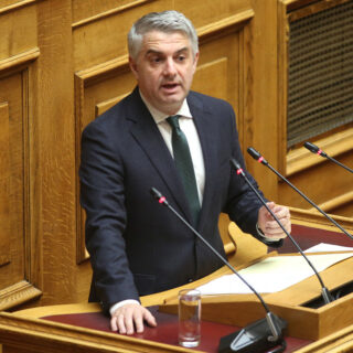 Διεγράφη από την Κοινοβουλευτική Ομάδα του ΠΑΣΟΚ ο Οδυσσέας Κωνσταντινόπουλος