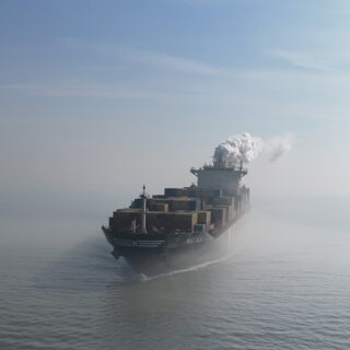 ΗΠΑ: Πετρελαιοφόρα αρχίζουν να διασχίζουν το Στενό του Ορμούζ