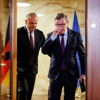 Γεραπετρίτης από Γερμανία: «Η Ελλάδα δεν προτίθεται να εμπλακεί στον πόλεμο»