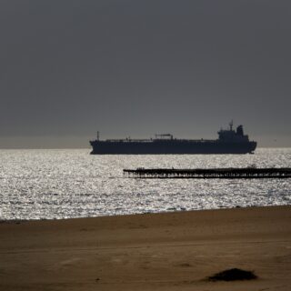 Ιράν: Χτυπήθηκε πετρελαιοφόρο των ΗΠΑ – «Φλέγεται» στον Κόλπο