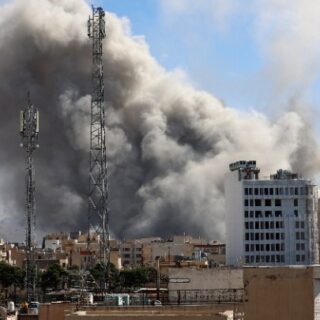 Μαζικοί βομβαρδισμοί των ΗΠΑ και του Ισραήλ στο Ιράν