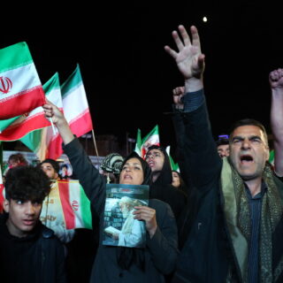 Το Ιράν ζητά δεσμευτικό Ψήφισμα του ΟΗΕ για το τέλος του πολέμου