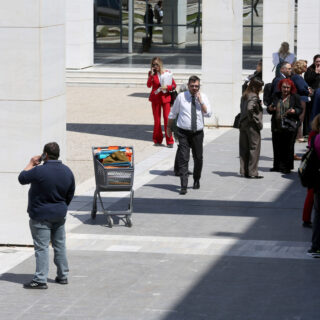 Δίωξη για απόπειρα ανθρωποκτονίας κατά συρροή στον 89χρονο