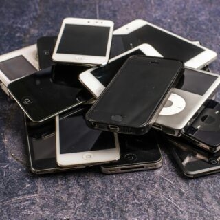 Πάνω από 5,3 δισ. οι αχρησιμοποίητες συσκευές smartphone