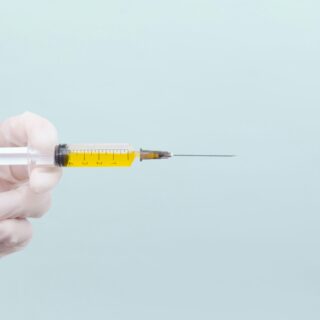 Το πρώτο εμβόλιο σχεδιασμένο εξ ολοκλήρου από την Τεχνητή Νοημοσύνη είναι γεγονός