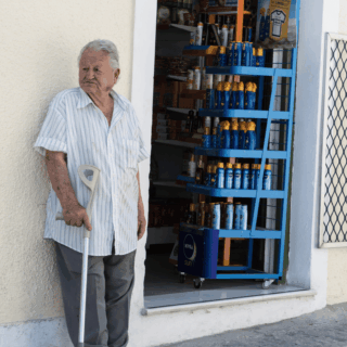 Μήπως οι «αιωνόβιοι» της Ικαρίας ήταν απλώς λάθη στα ληξιαρχεία;