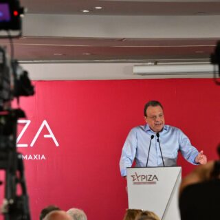Κρίσιμες ώρες για τον ΣΥΡΙΖΑ και πυρά κατά Φάμελλου