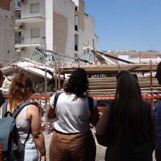 Αναζητείται λύση μέσω Airbnb για τους κατοίκους του κτηρίου που κατέρρευσε στα Πετράλωνα