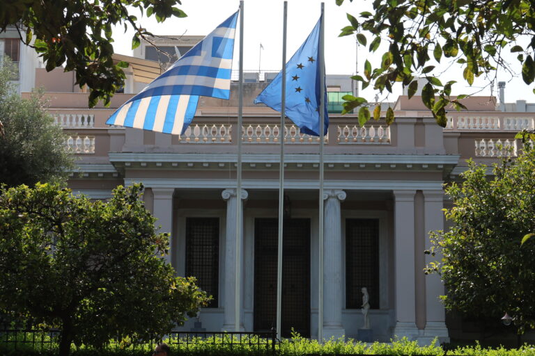 Το σχέδιο Μαξίμου για την επιστροφή των «χαμένων» ψηφοφόρων
