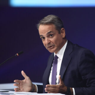ΔΕΘ: Μειώσεις φόρων και τέλος στα τεκμήρια