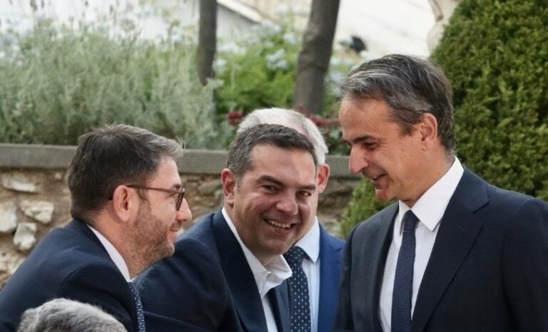 Τα κεφάλια μέσα!