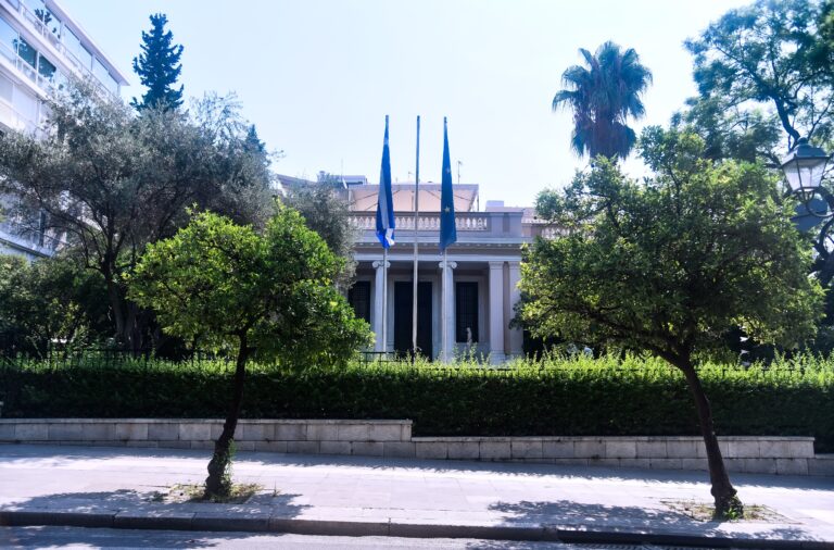 Σιγή ιχθύος για το μέτρο - έκπληξη