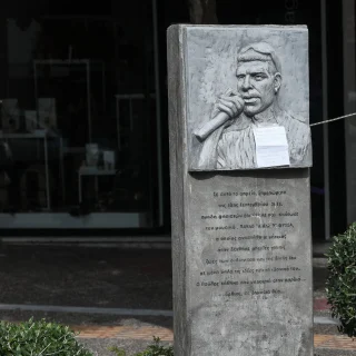 Ο Παύλος Φύσσας δολοφονήθηκε όρθιος σε κοινή θέα και νίκησε τη Χρυσή Αυγή