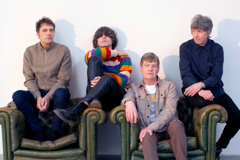 The Charlatans: 10 τραγούδια και οι ιστορίες τους