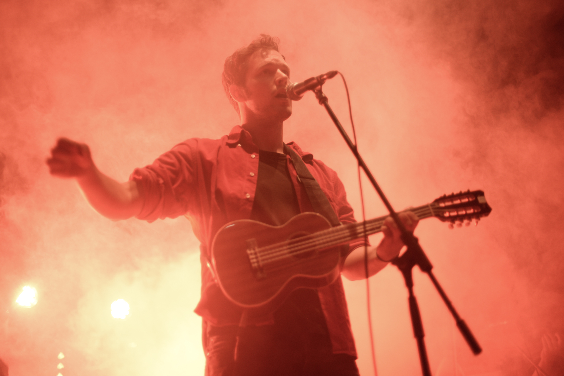 Ο Leon και το γιουκαλίλι του. Βρεεε το γιουκαλίλιιιι...