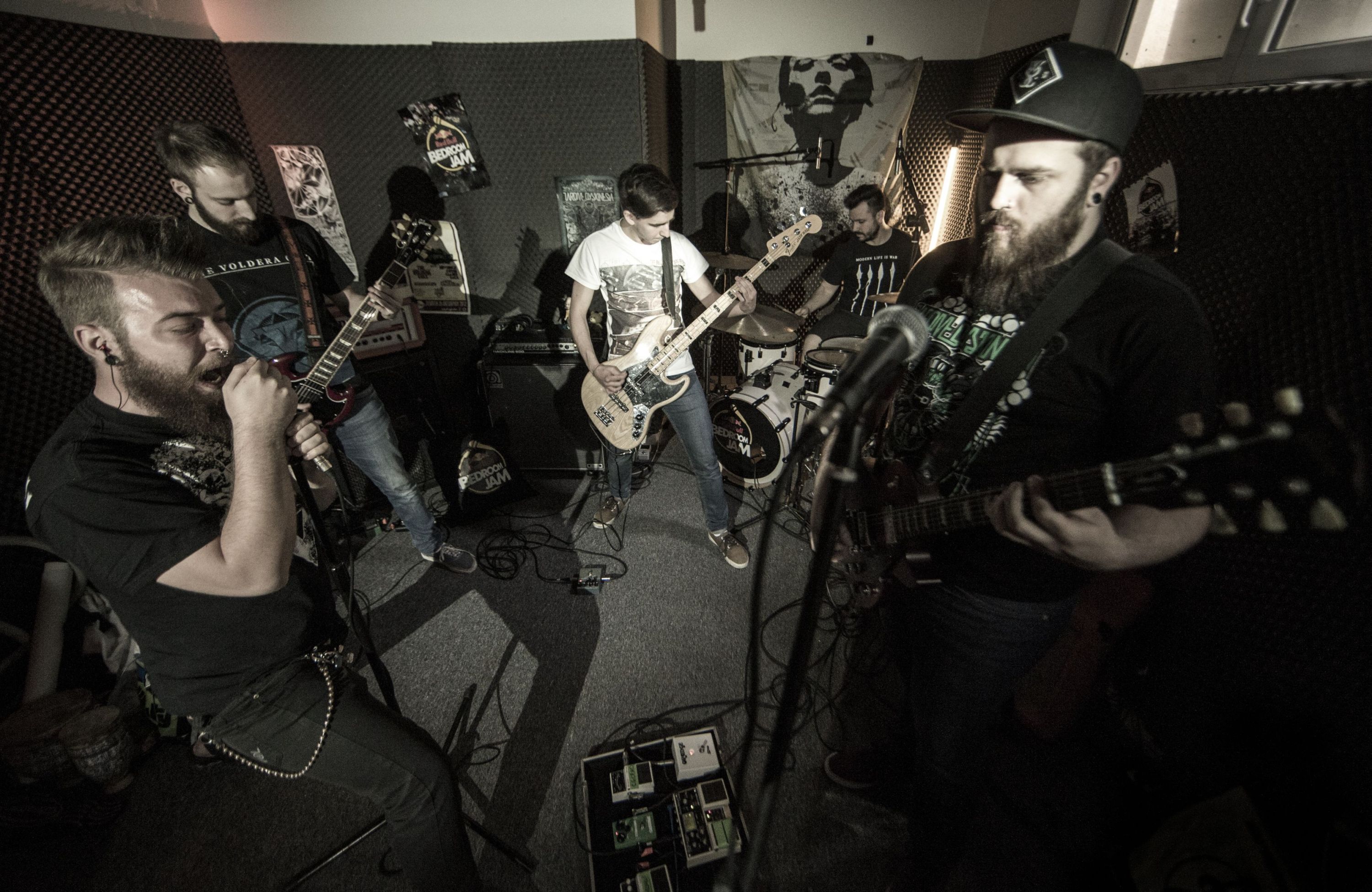 Revenge of the Giant Face - Performance
