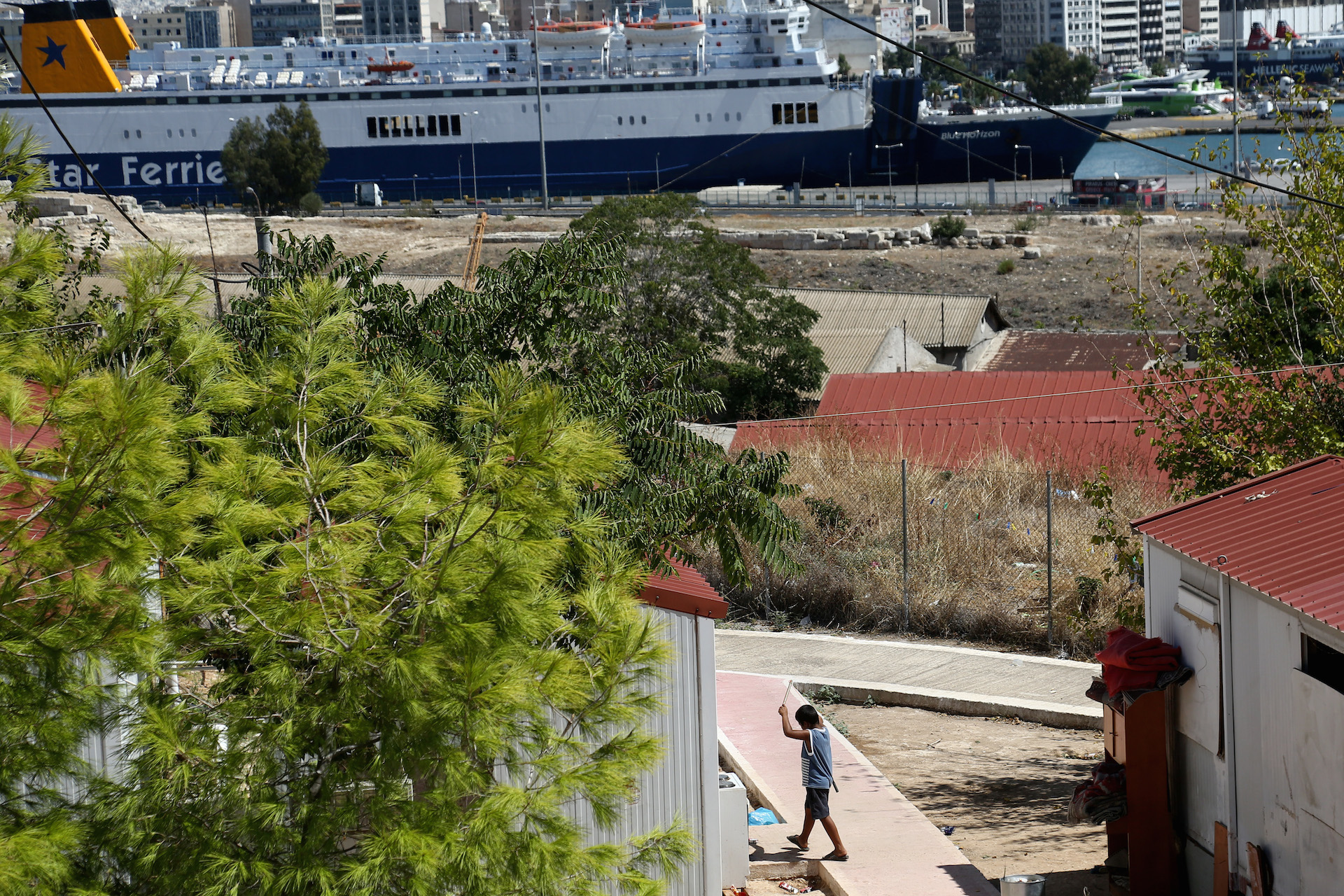 alexandros_katsis_pop_drapetsona_containers_20140903_12