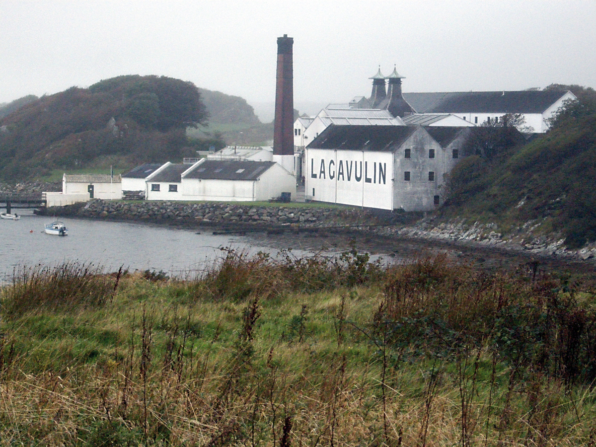 ik_Lagavulin_Distillery